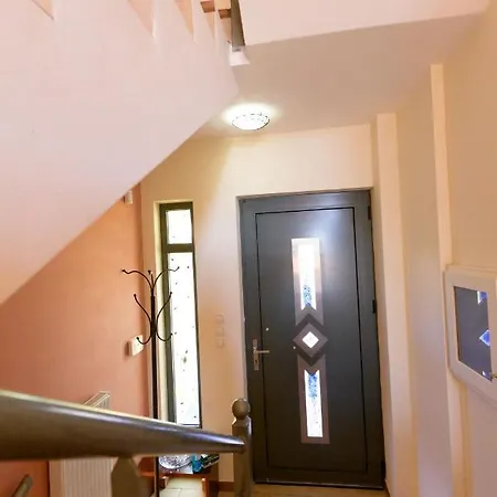 Betina * سكافيديا